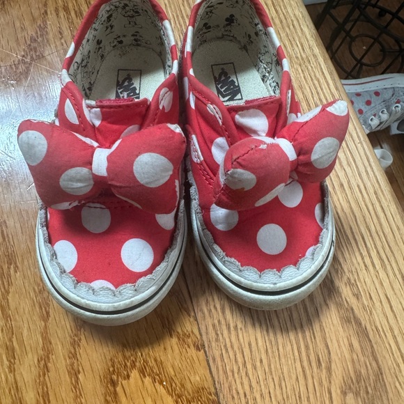 Pair of Minnie Mouse shoes. Red are vans slip on. Grey light up. - Picture 6 of 7